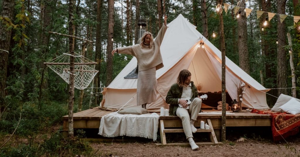 camping couple